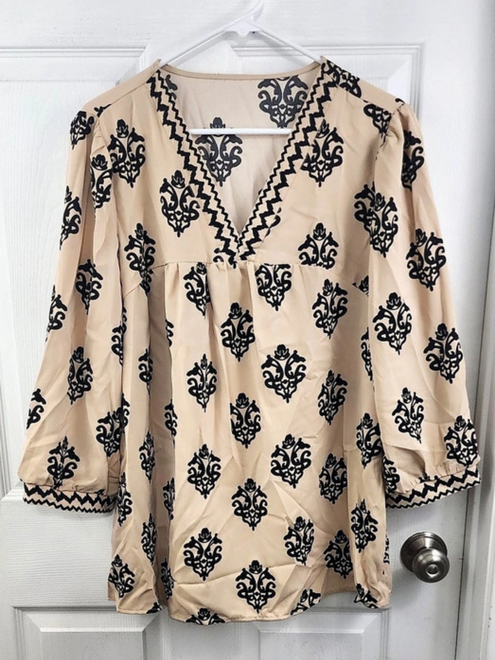 Printed Tunic Top Beige & Black Size 2XL Like New